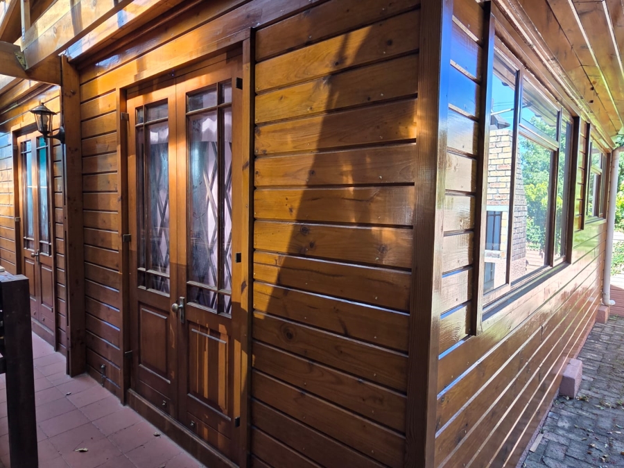 3 Bedroom Property for Sale in Palmiet Western Cape